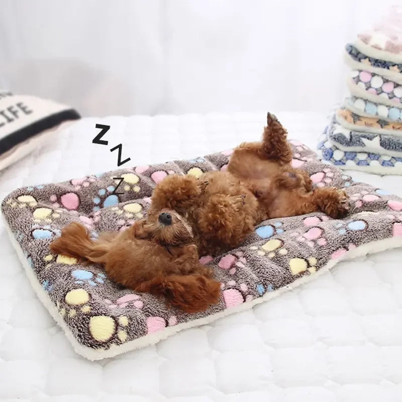 Flannel Thickened Dog Bed Mat Soft Pet Sleeping Mat for Dogs Cats Winter Warm Pet Blanket